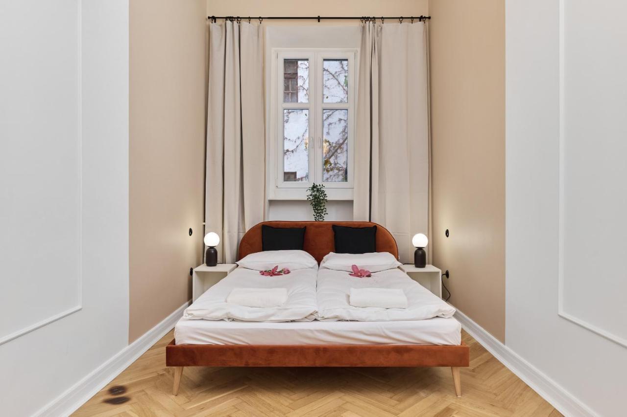The Market Square Siedmiu Elektorow Apartment By Noclegi Renters ヴロツワフ エクステリア 写真